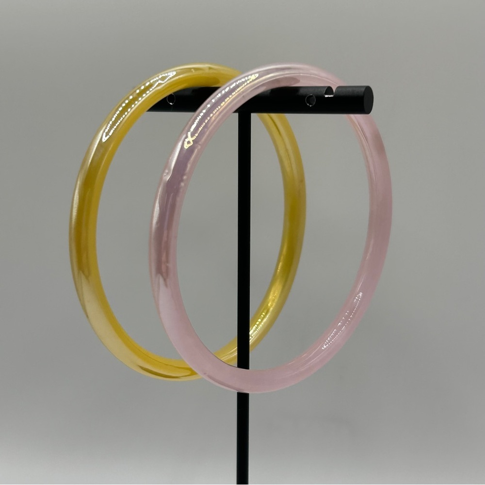 Iridescent Glass Pink & Yellow Bangle Set
